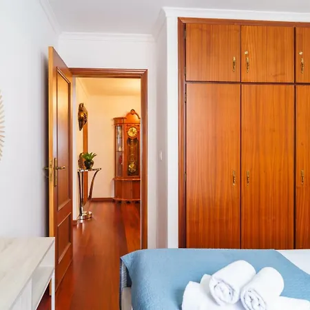 아파트 Guestready - Breathtaking Seaview In *